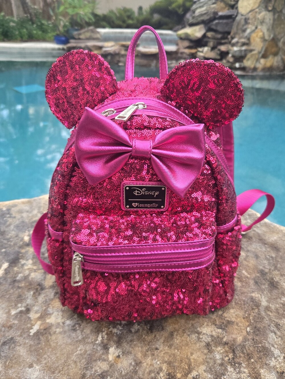 Disney Loungefly Hot Pink Magenta Minnie Mouse Sequin Backpack